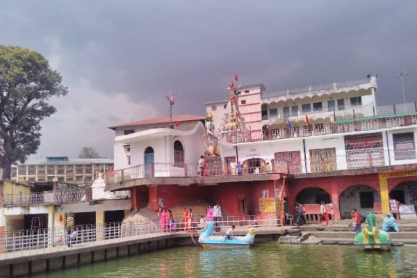 Chamunda-Devi-temple